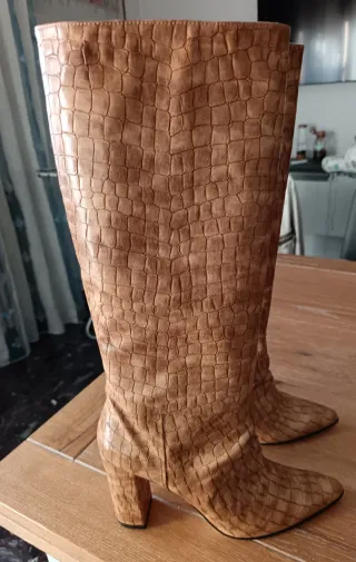 Stivali in vera pelle effetto coccodrillo