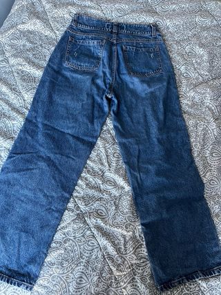 Pantaloni palazzo blu. dice che è un 38 ma veste34