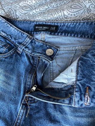 Pantaloni palazzo blu. dice che è un 38 ma veste34