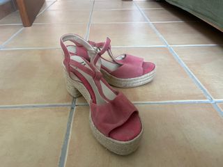 Sandalias cuña rosas