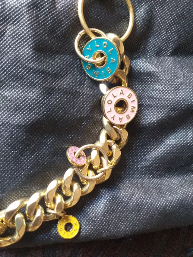 Collar Bimba y Lola dorado con charms