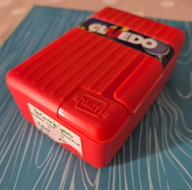 Cluedo Shuffle Mini Juego de Cartas