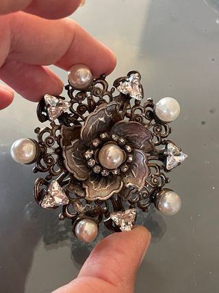 Spilla Grande Fiore Perle e Cristalli Argento