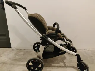 Carro de bebé 3 en 1. Trio Bebe confort Elea.