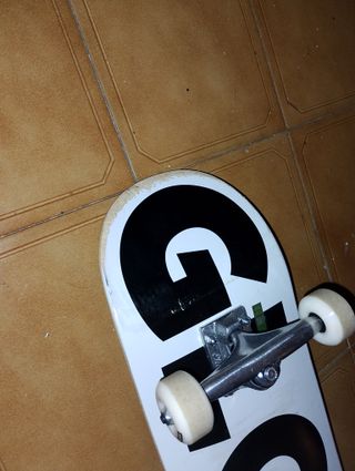 Skate Globe G0 Fubar Blanco-Negro 8''