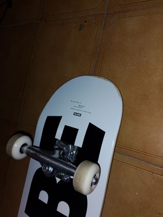 Skate Globe G0 Fubar Blanco-Negro 8''