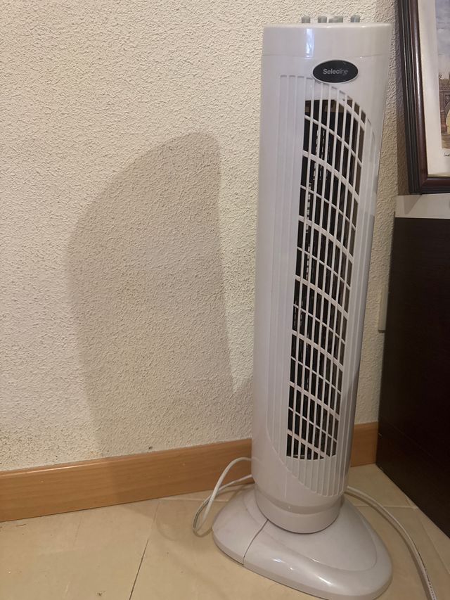 Torre de aire frío Selecting blanca