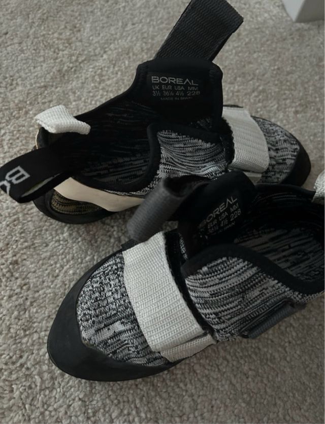 Pies de Gato Boreal. Talla 36.5