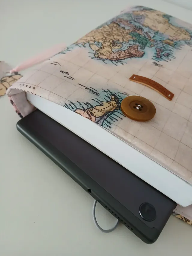 FUNDA LIBROS "Mapamundi"