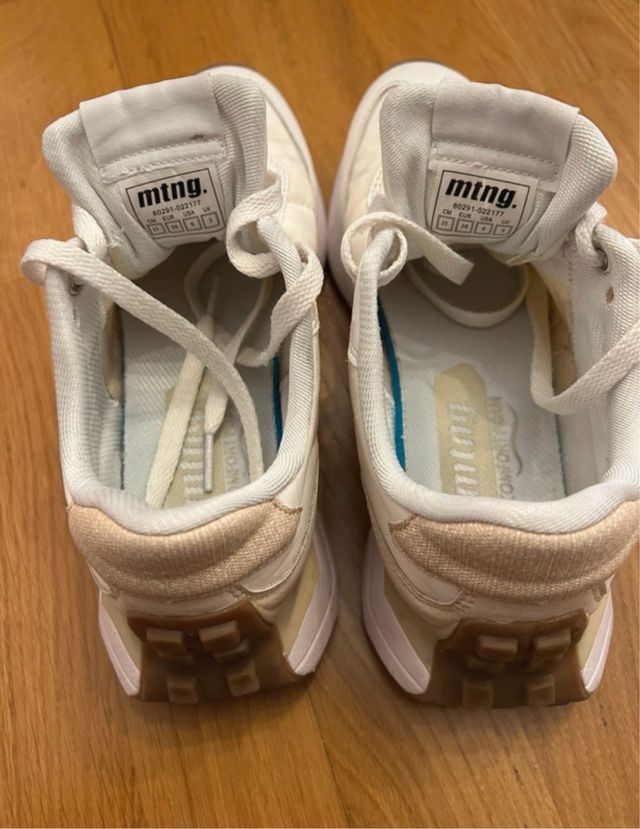 Deportivas Mustang Blancas