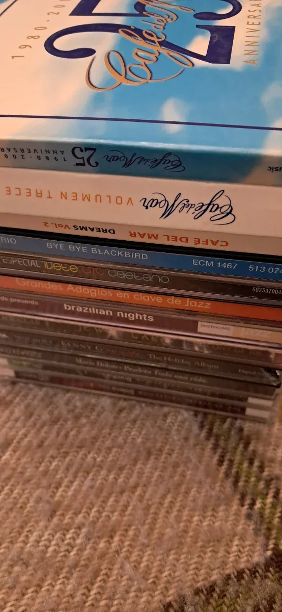 12 CDs Varios Artistas. Todos por 7 euros