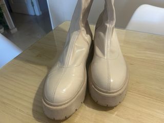 Botas altas beige/blancas 41 GIOSSEPO