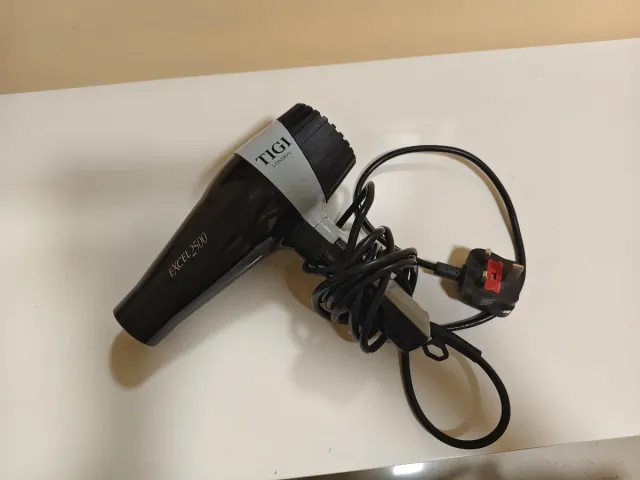 Secador Profesional TIGI London Excel 2000