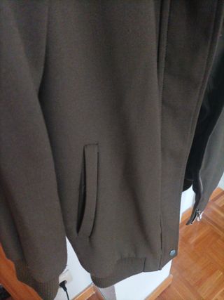 Bomber larga Stradivarius Talla M verde militar