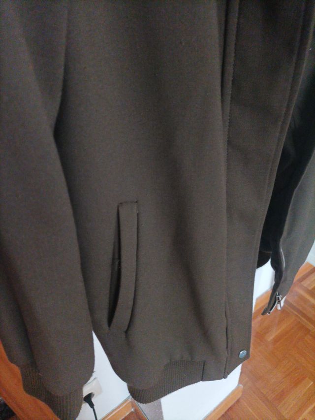 Bomber larga Stradivarius Talla M verde militar