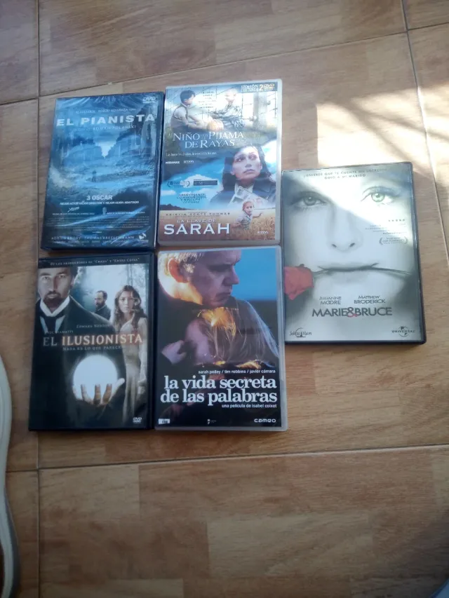 5 Películas DVD (El Pianista, Sarah, etc.)