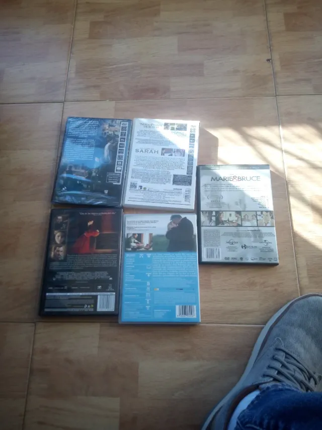 5 Películas DVD (El Pianista, Sarah, etc.)