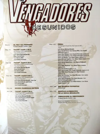 Vengadores Desunidos-Marvel Deluxe