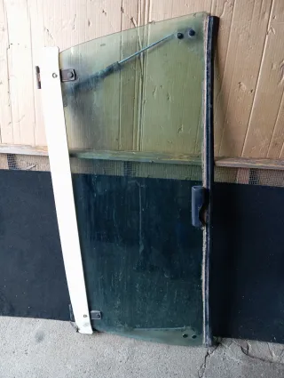 Cristal trasero Nissan Patrol