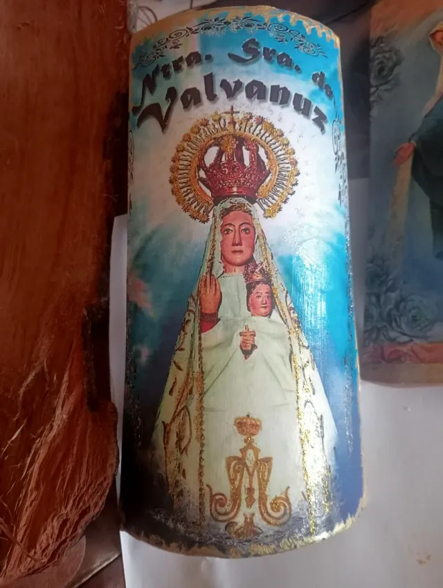 Tejas     Vírgen Sra. de Valvanuz