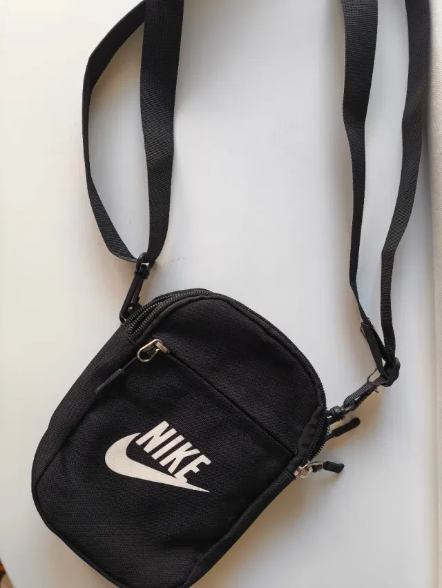Bolso bandolera Nike negro