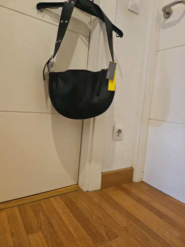 Bolso piel negro Parfois Nuevo