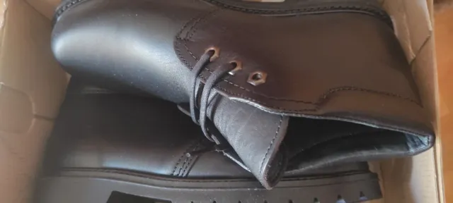 Botas de hombre negras