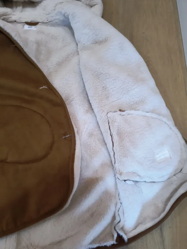 Abrigo niña marrón y blanco 9-10 años