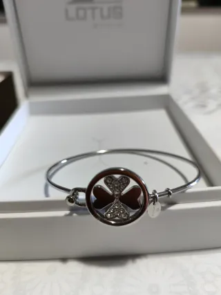 Pulsera Lotus Style Plata Corazones