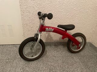 Bici sin pedales roja