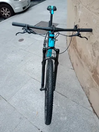 Bicicleta de carbono HEAD oferta de 1080€