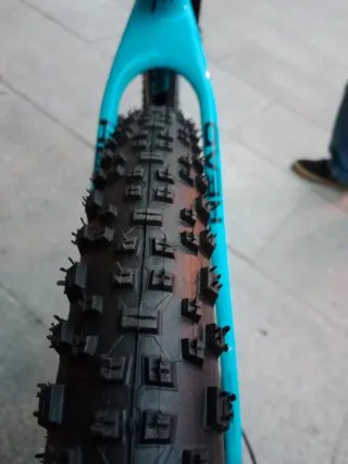 Bicicleta de carbono HEAD oferta de 1080€