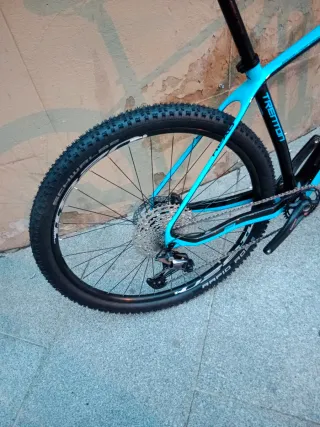 Bicicleta de carbono HEAD oferta de 1080€