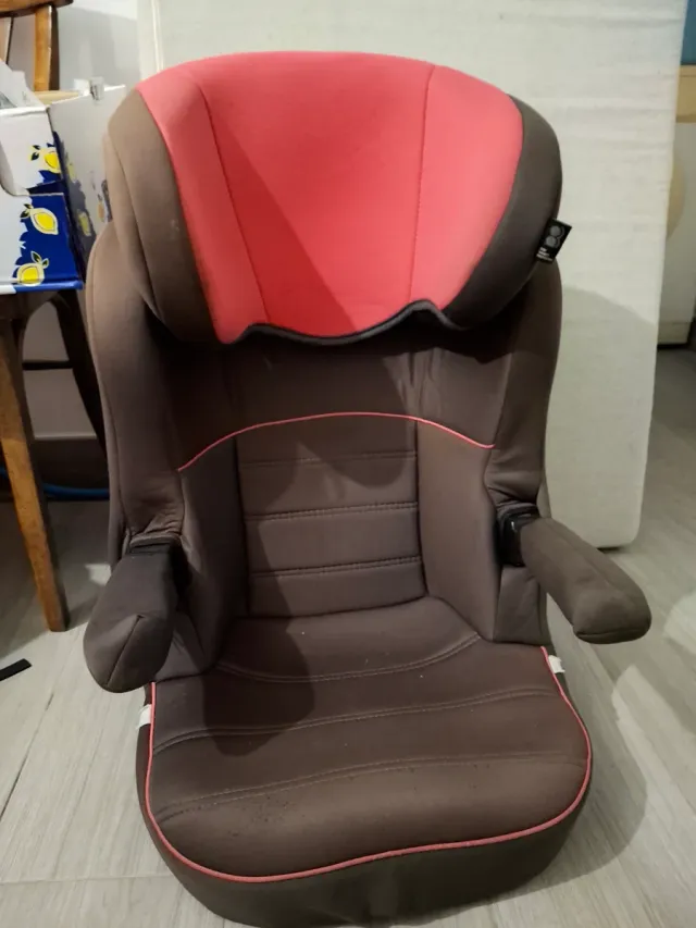 Silla coche Isofix marrón y rosa