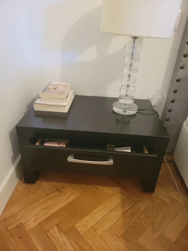 Mesita de noche Bo Concept negra