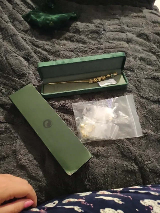 pulsera y charns armonía