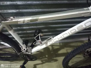 Bicicleta Rockrider 8.2