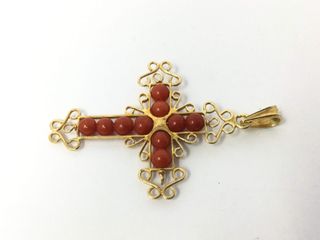 E456693-0 Crucifijo Oro 18K Con Coral