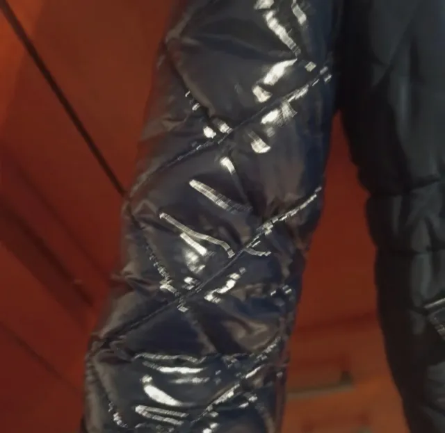 Anorak guateado con capucha desmontable