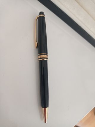 Bolígrafo Montblanc Meisterstück Negro y Oro