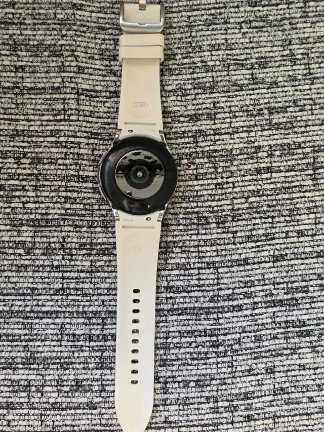 Samsung Galaxy Watch 4 Classic 42mm Plata