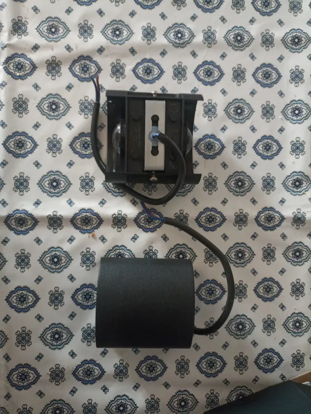 Aplique luz LED negro