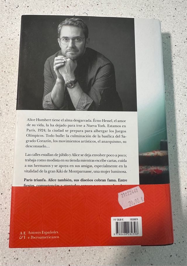 París despertaba tarde