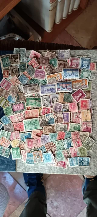 200 Sellos España Antiguos, usados y Sin Repetir