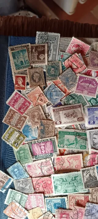 200 Sellos España Antiguos, usados y Sin Repetir