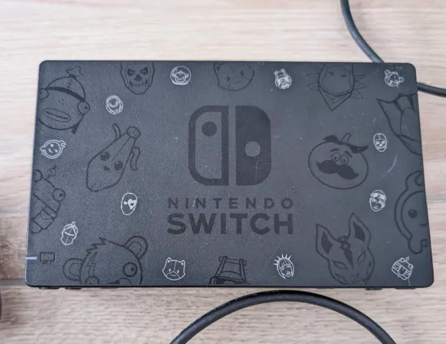 Base di ricarica Nintendo Switch Edizione Fortnite