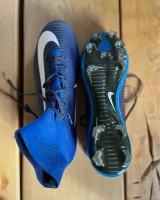 Botas Fútbol Nike Mercurial Superfly V FG