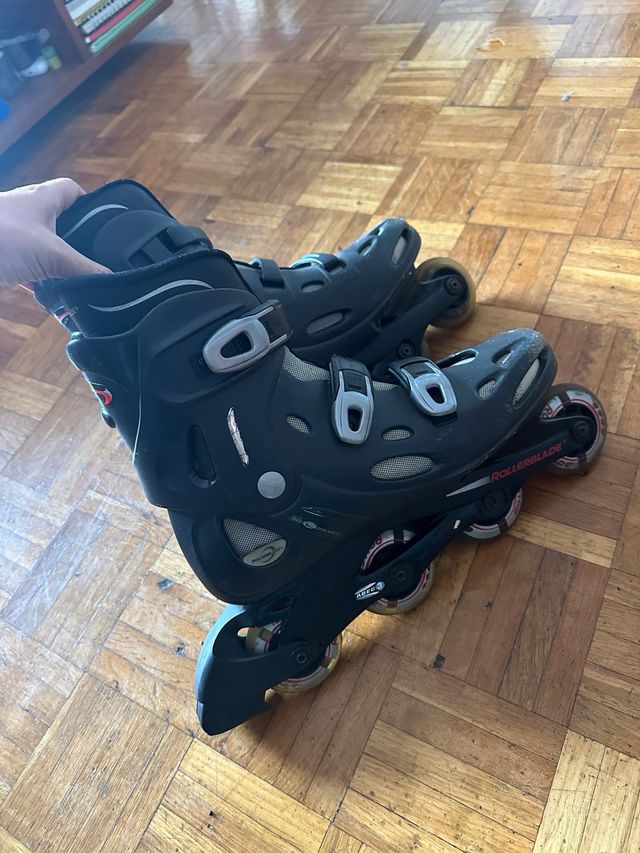 Patines en línea Rollerblade negros talle 44,5