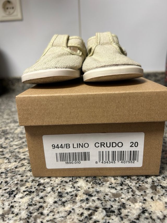 Zapatitos de bebé de pisamonas