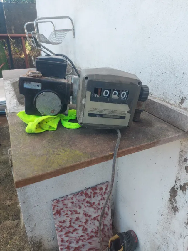 Bomba Gasoil con Contador Litros